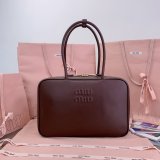 7 Star Leather Beau Bag 5BB117